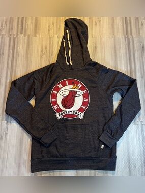 NWT Miami Heat Blue 84 NBA Basketball Women’s Pull Over Hoodie